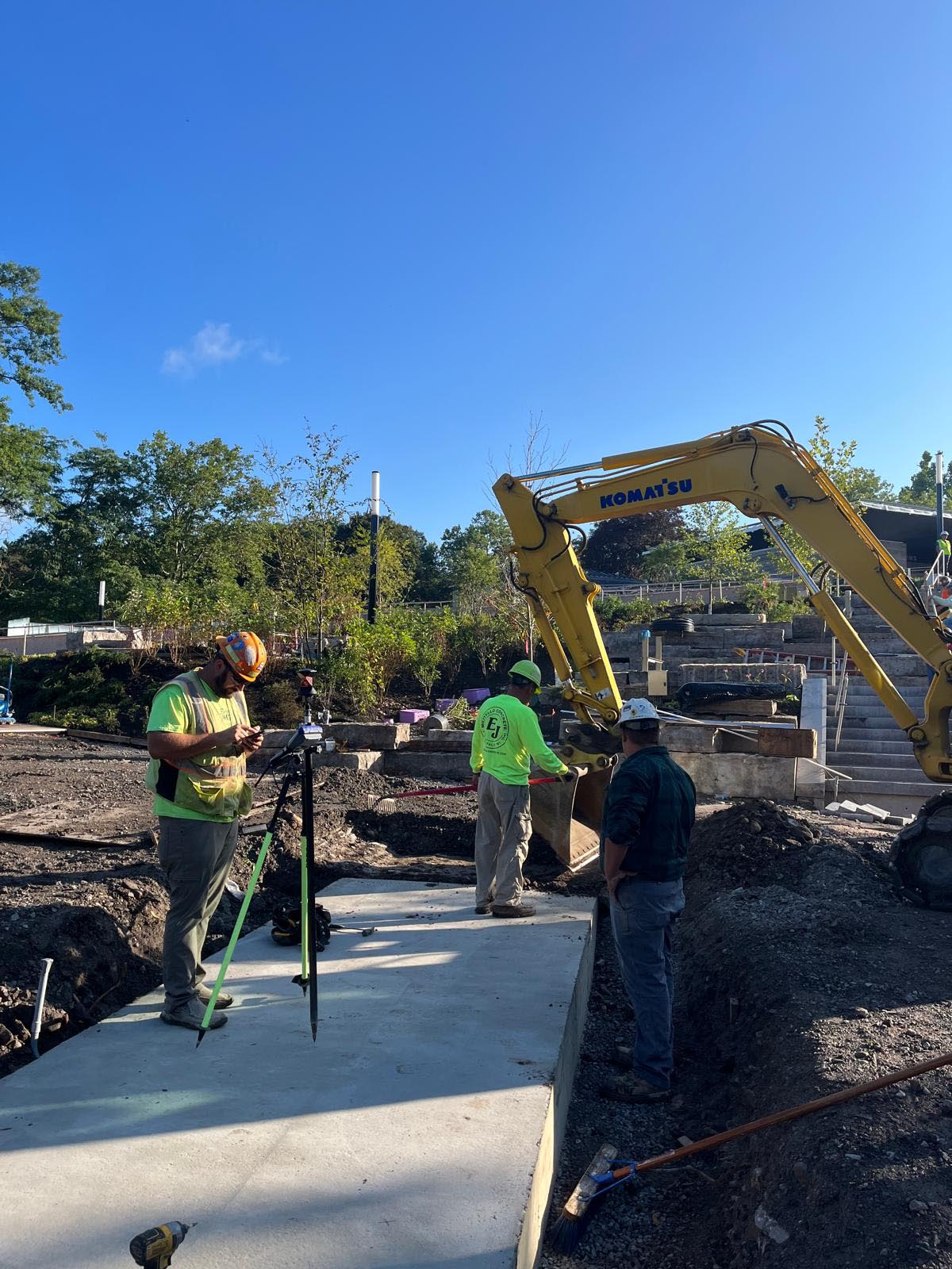 Niagra-Falls-Visitor-Center-02