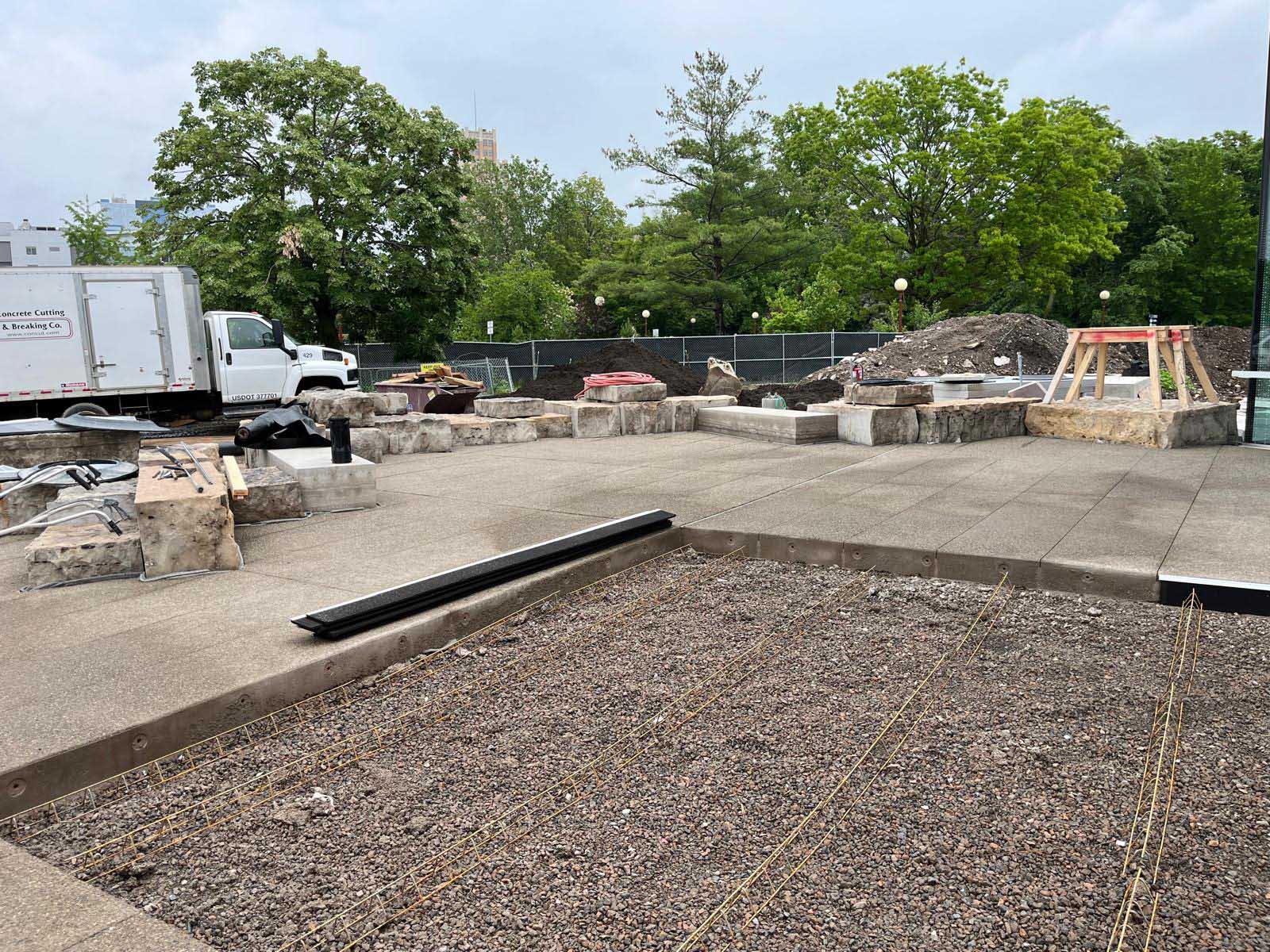 Niagra-Falls-Visitor-Center-09