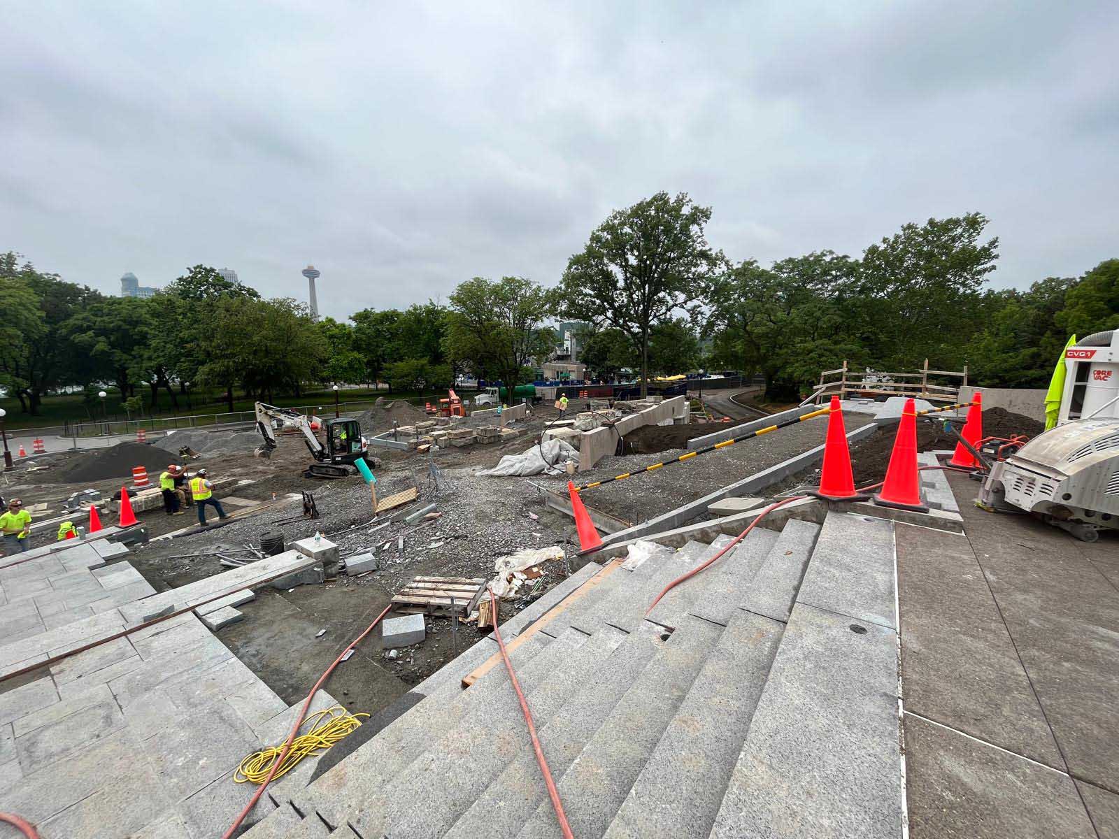 Niagra-Falls-Visitor-Center-15